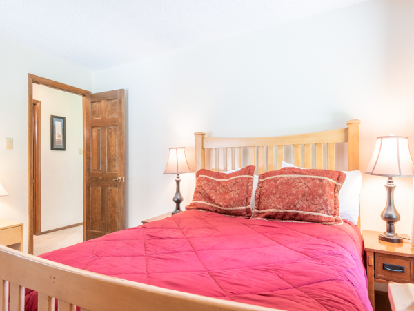 Copper MTN Center village pet friendly one bedroom Ski in Walk out